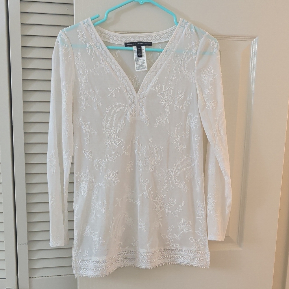 White House Black Market Floral Lace V-Neck Blouse